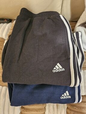 Adidas Fleece Shirts MEN MEDIUM Lot Of 2
